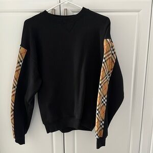 Burberry sweatshirt